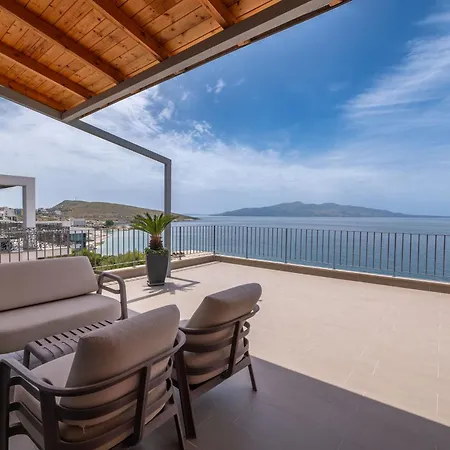 アパートホテル Franklin Sarandë