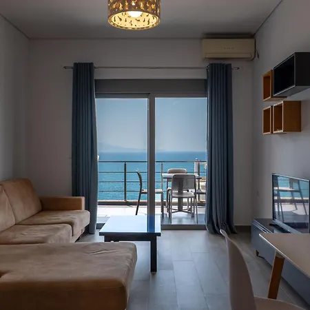 Franklin * Sarandë
